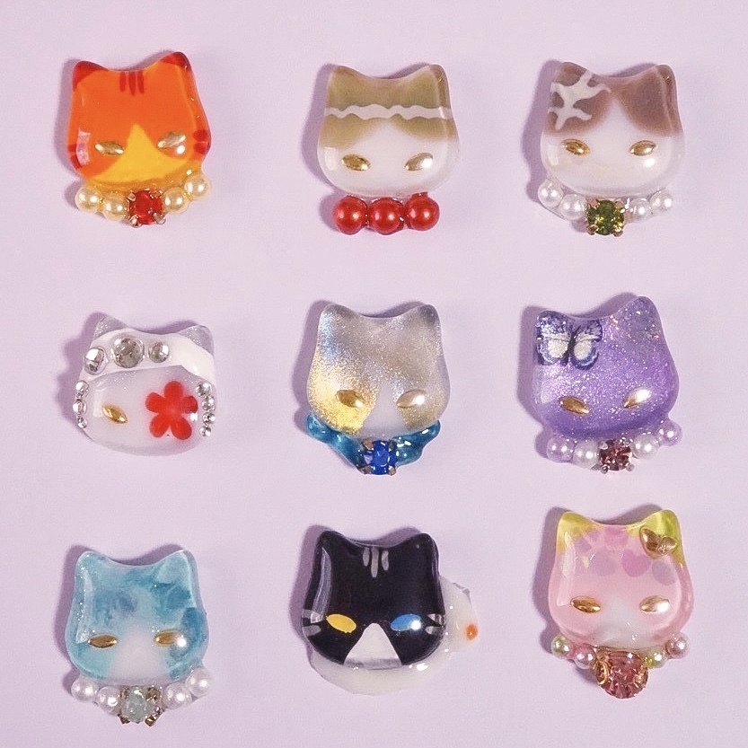 夢猫　B班　　ピアス＆イヤリング＆ピンバッジ