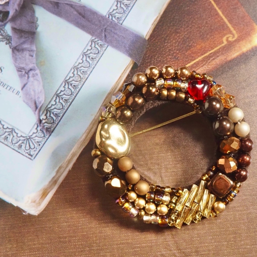 ショコラボックス ブローチ