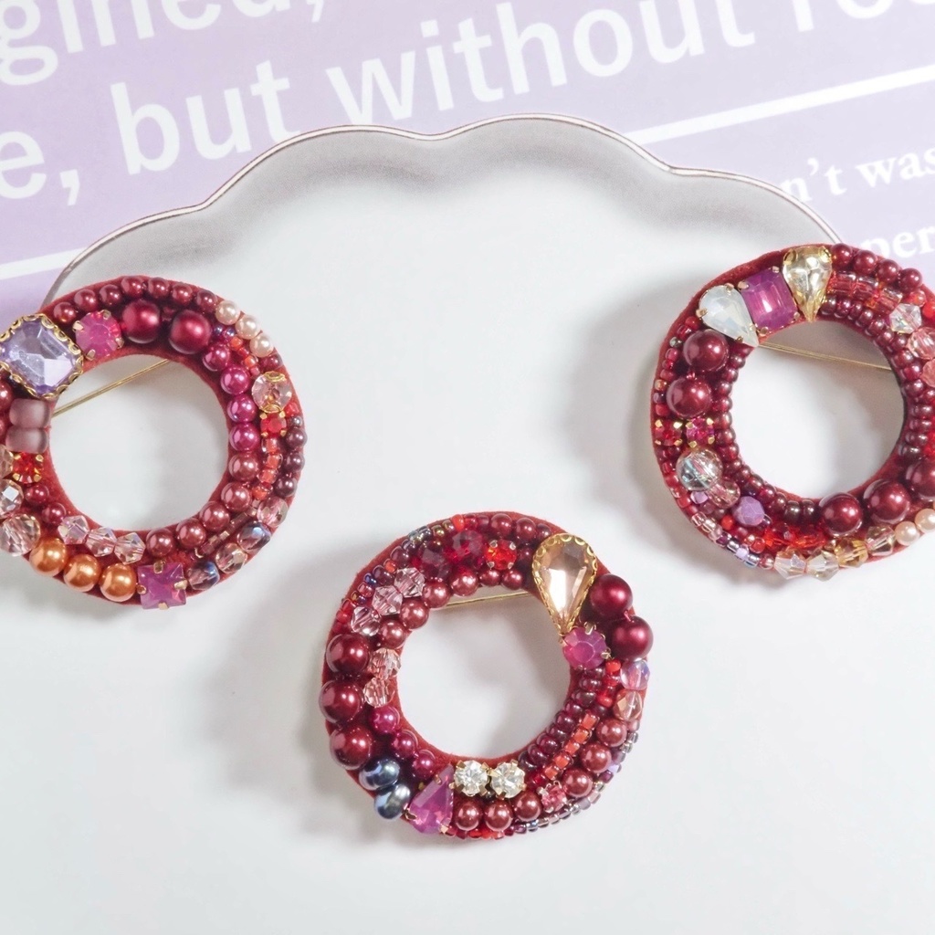 ベリーバスケット　ブローチ