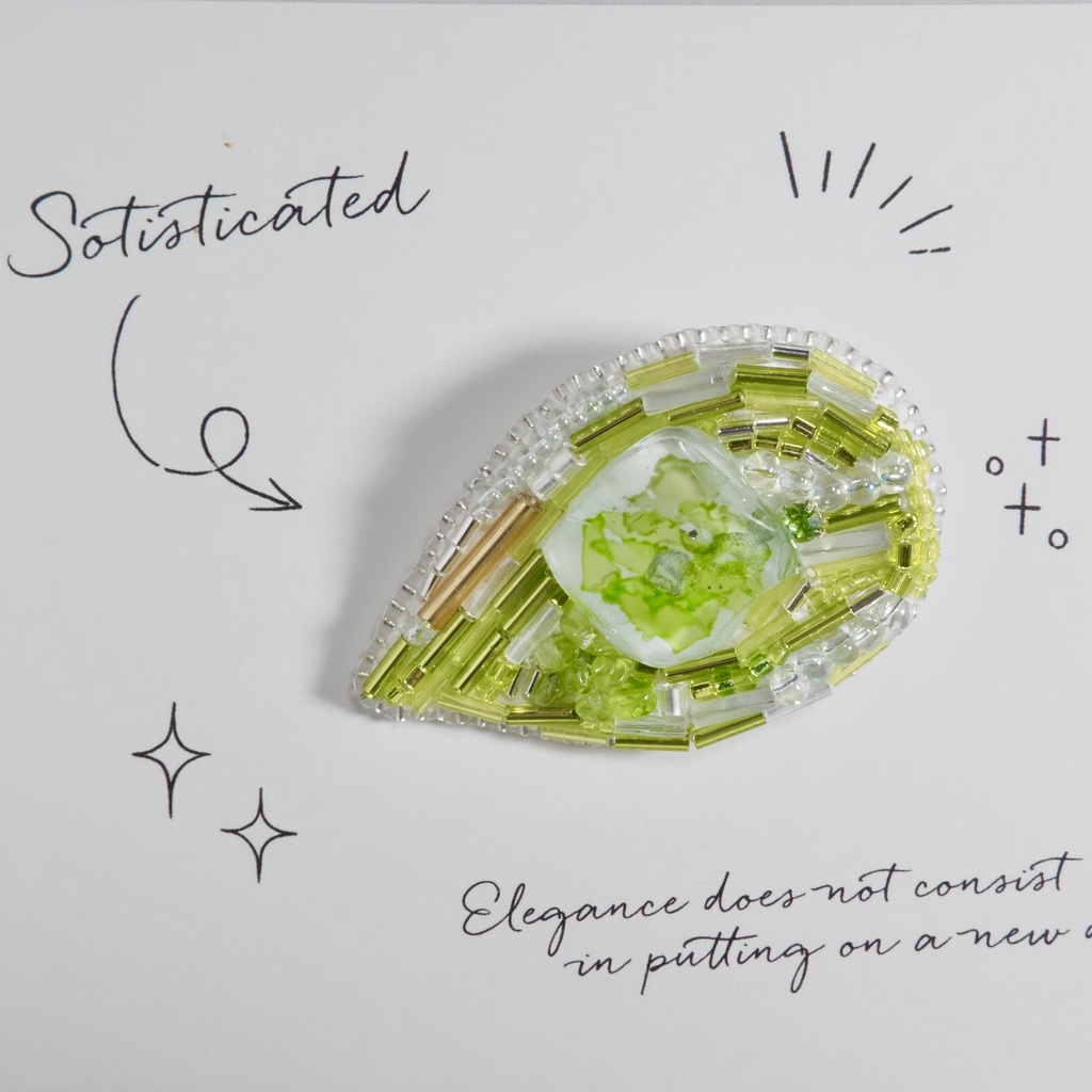 鮮緑　ブローチ