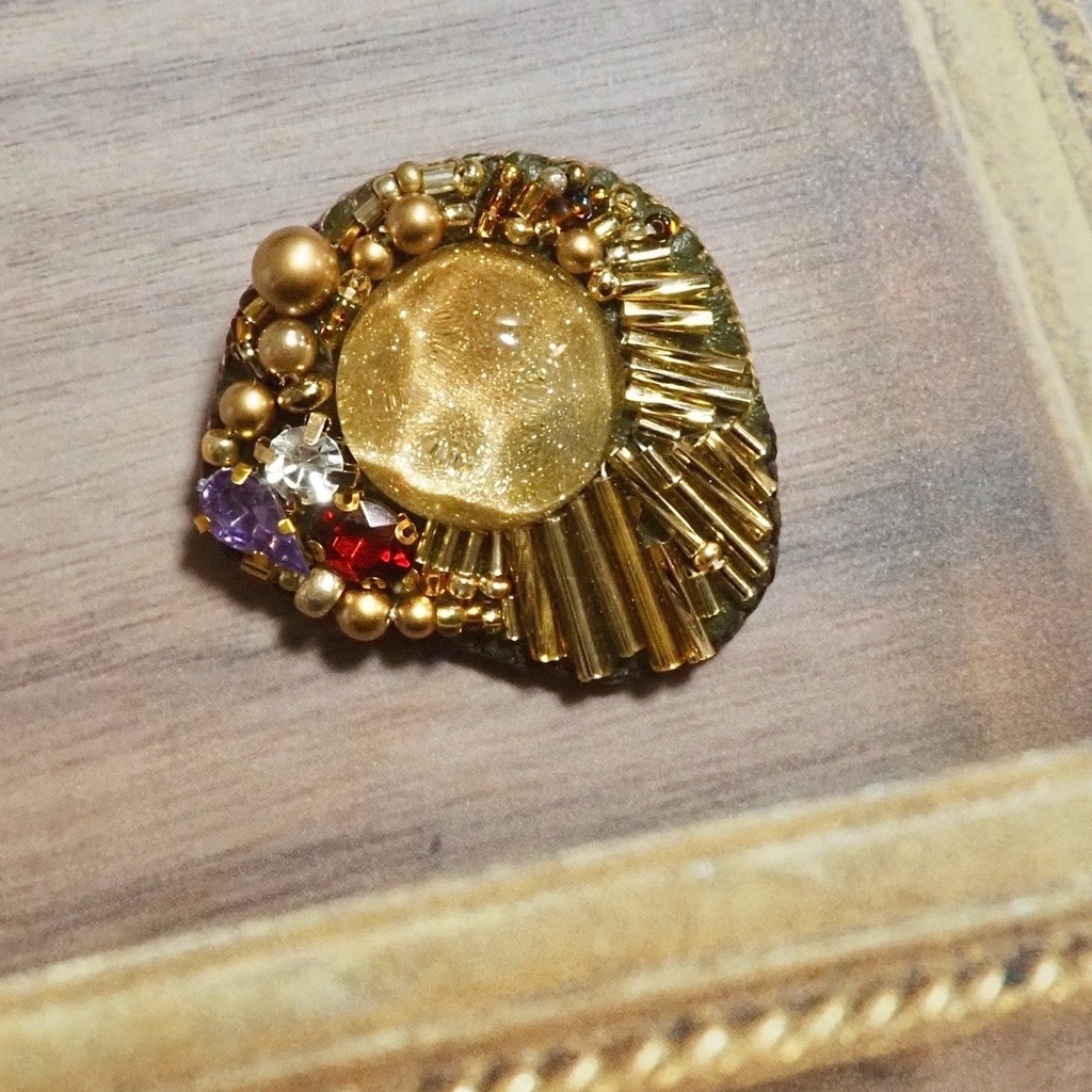 天満つ月　Ⅱ  ブローチ