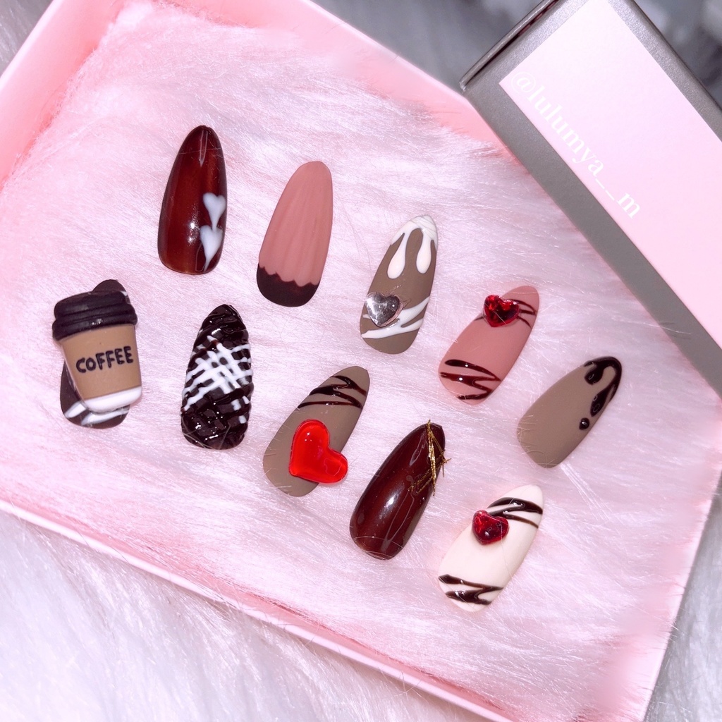Valentine's chocolate nail🍫‎🧋🤎(パーツ10個以下)