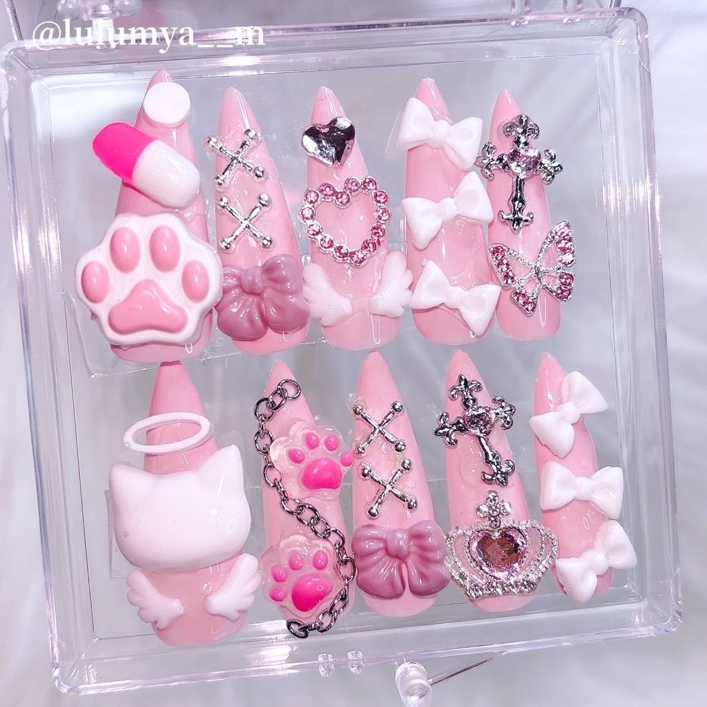 ネコ×ピンクネイル🐈‍⬛🎀⸝⸝꙳⋆(パーツ20個以上)