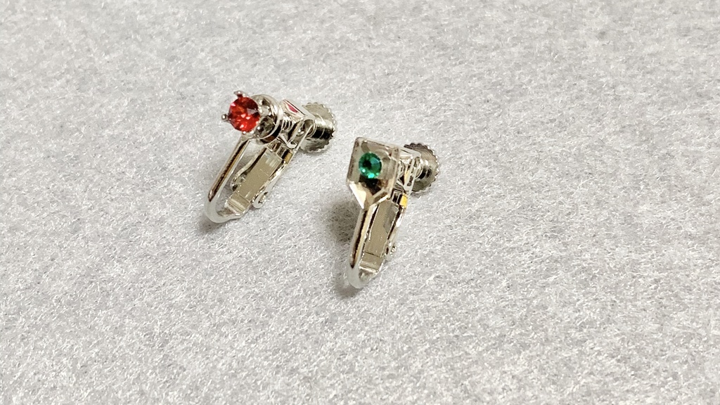 盾のイヤリング