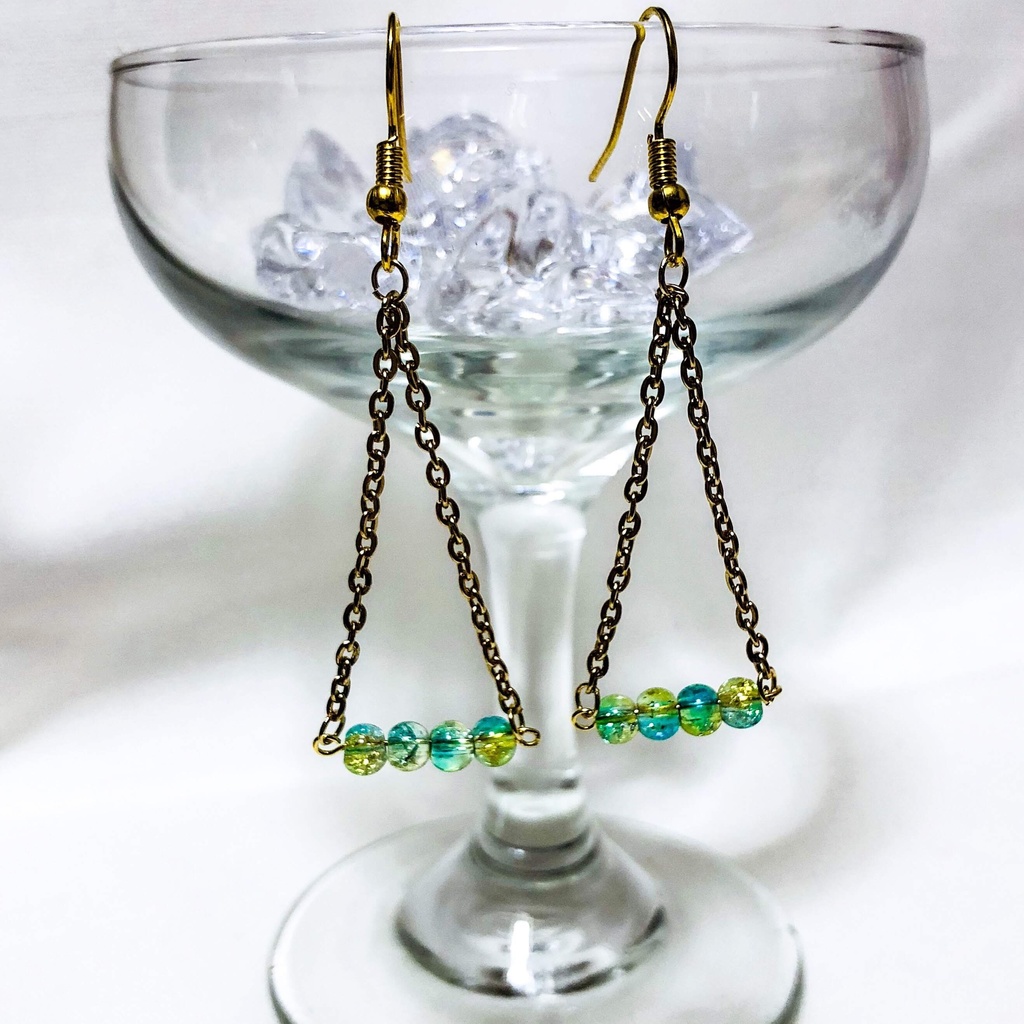 秀零カラーのチェーンピアス/イヤリング