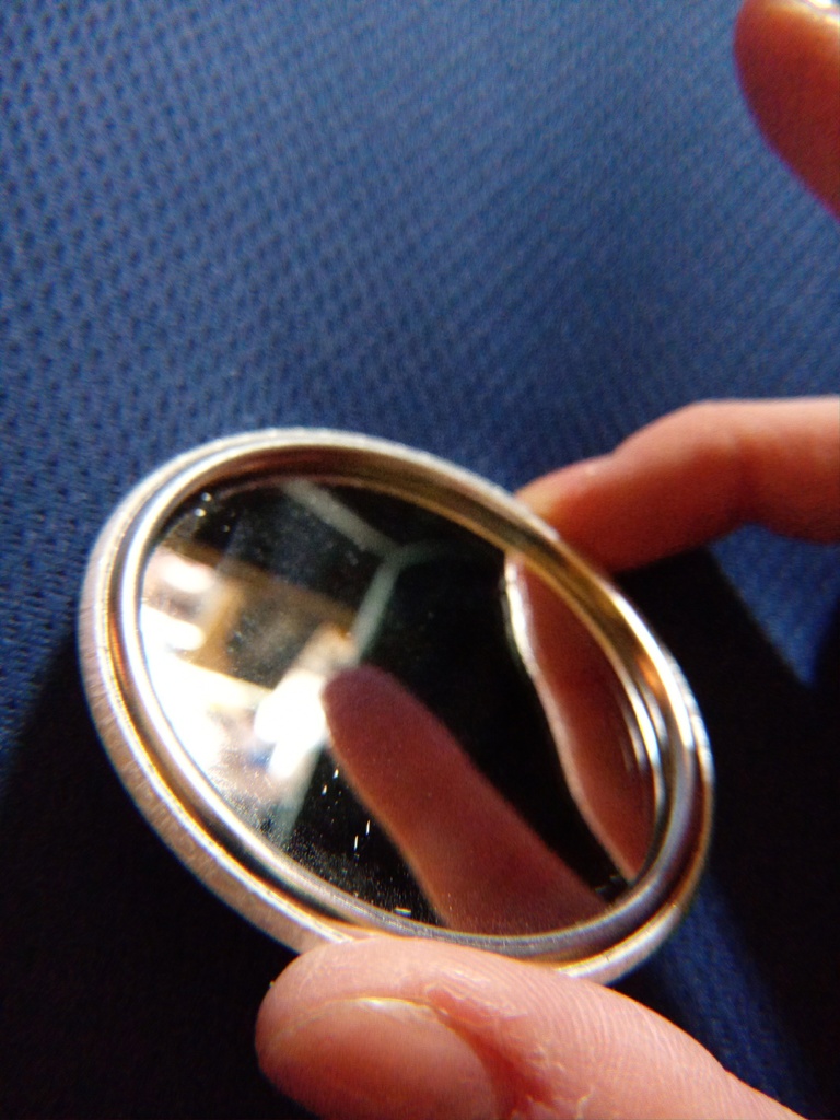 某図書館見取り図缶ミラー