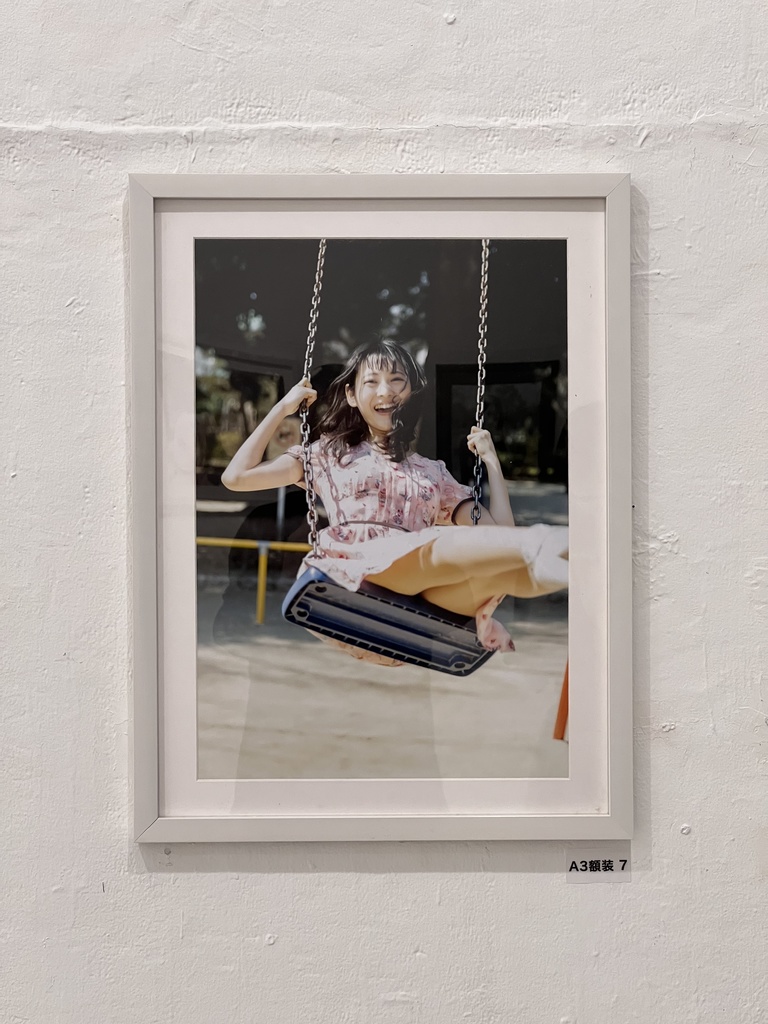 戸奈あゆみ写真展 卒業  A3額装⑦