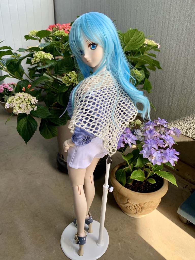 ビーズ編み込み三角ショール(オフホワイト)