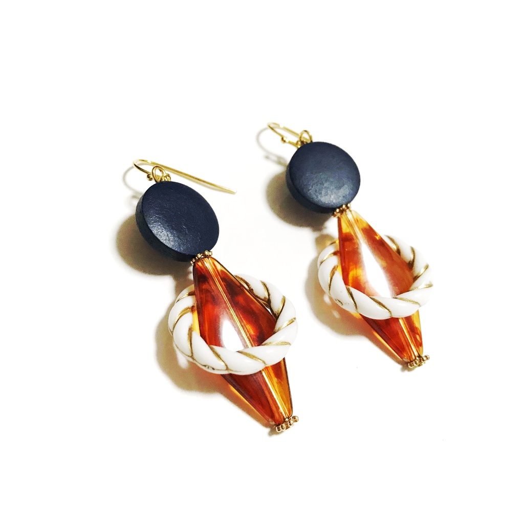 クロムの耳飾り