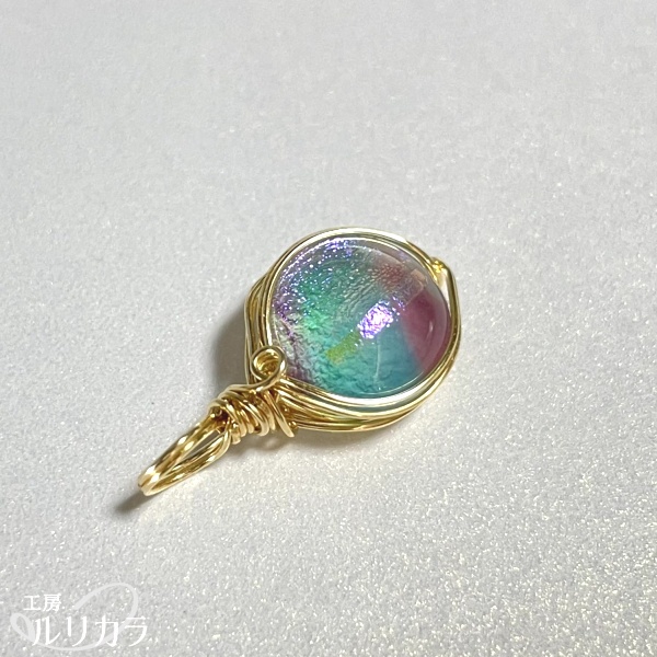 ガラス 空~桜グラデ フカネ巻きワイヤーラップペンダントトップ