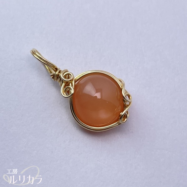 オレンジムーンストーン フカネ巻き®︎ワイヤーラップペンダントトップ