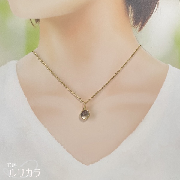 ガラス 薄紫×白色 フカネ巻き®︎ワイヤーラップペンダントトップ