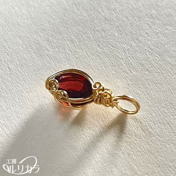 ガーネット フカネ巻き®︎ワイヤーラップペンダントトップ