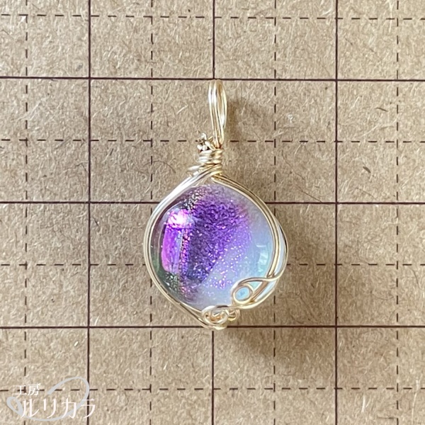 ガラス クリア~乳白色×ピンク フカネ巻き®︎ワイヤーラップペンダントトップ