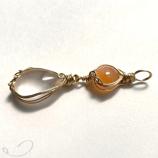 オレンジムーンストーン×ローズクォーツ フカネ巻き®︎ワイヤーラップペンダントトップ