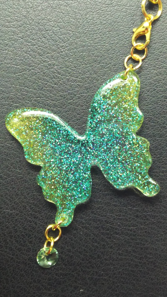 蝶のストラップ