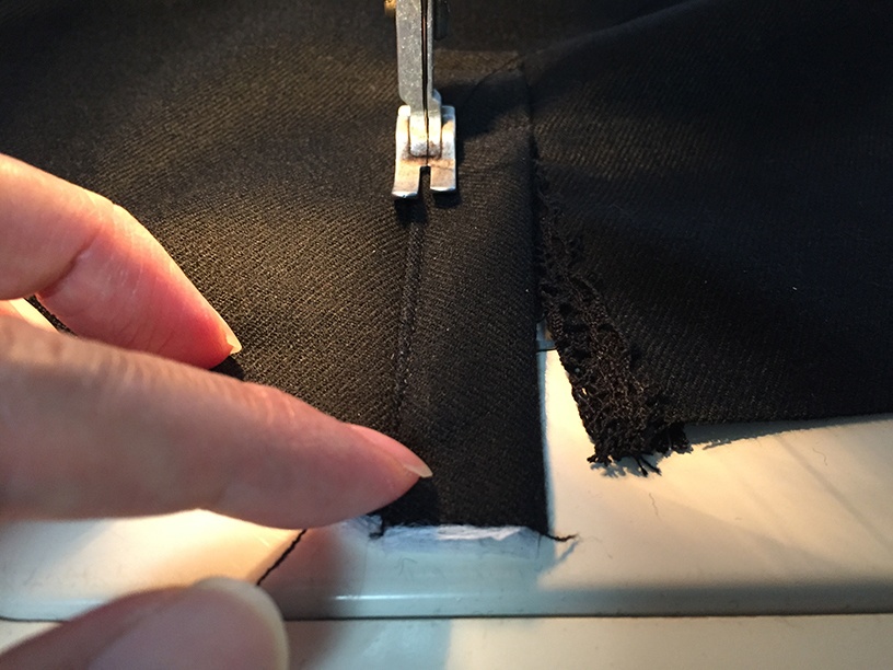 【1点もの・デザイン画付き】アシメトリー左右2種素材ブラウス(KOJI TOYODA)