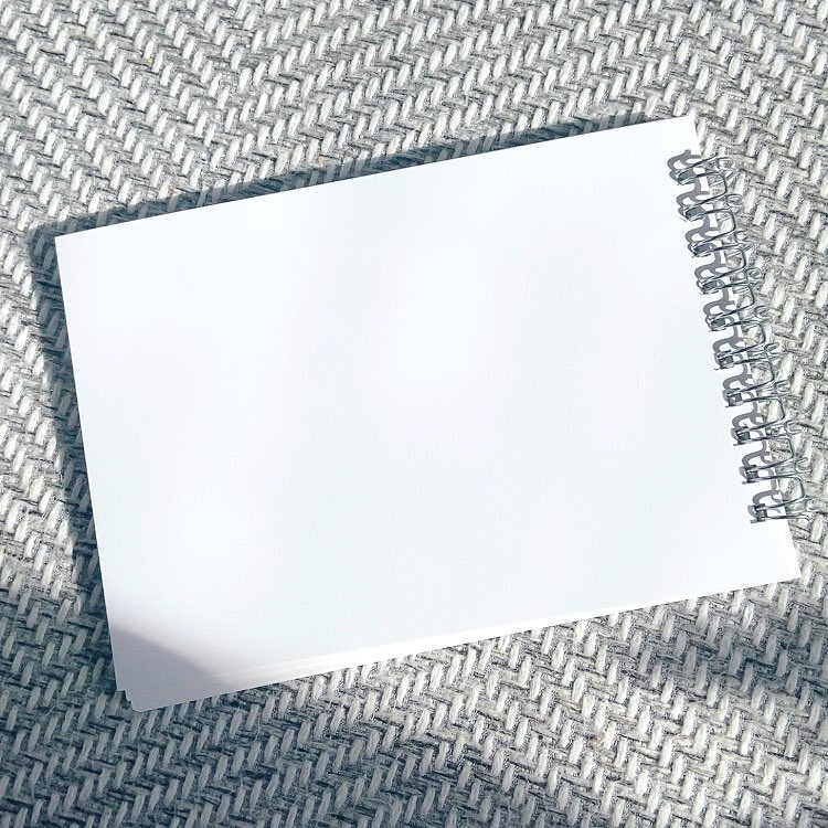 姉妹の小さなメモ帳