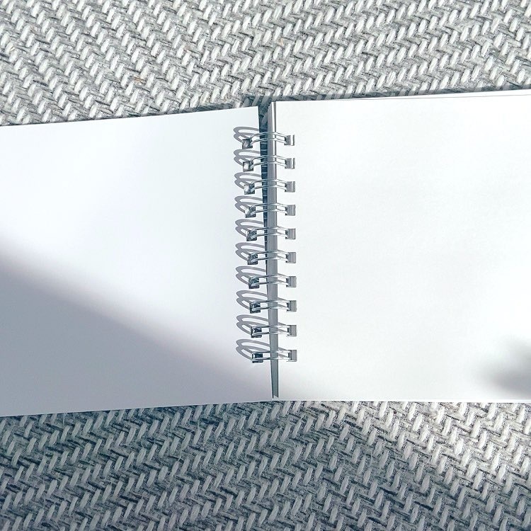 姉妹の小さなメモ帳