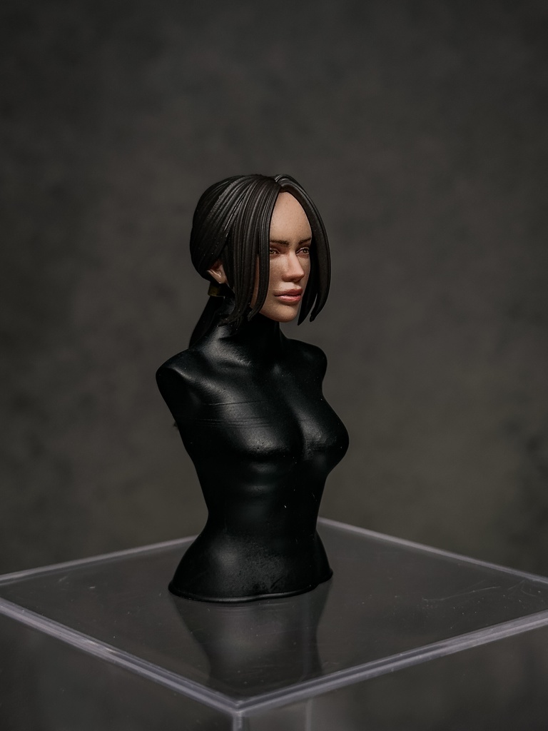 【限定1点 試作品放出】 HF001 ファンタジー女性剣士 試作品A (mythic legionsなどファンタジーフィギュア向け 1/10〜1/12スケール向け)