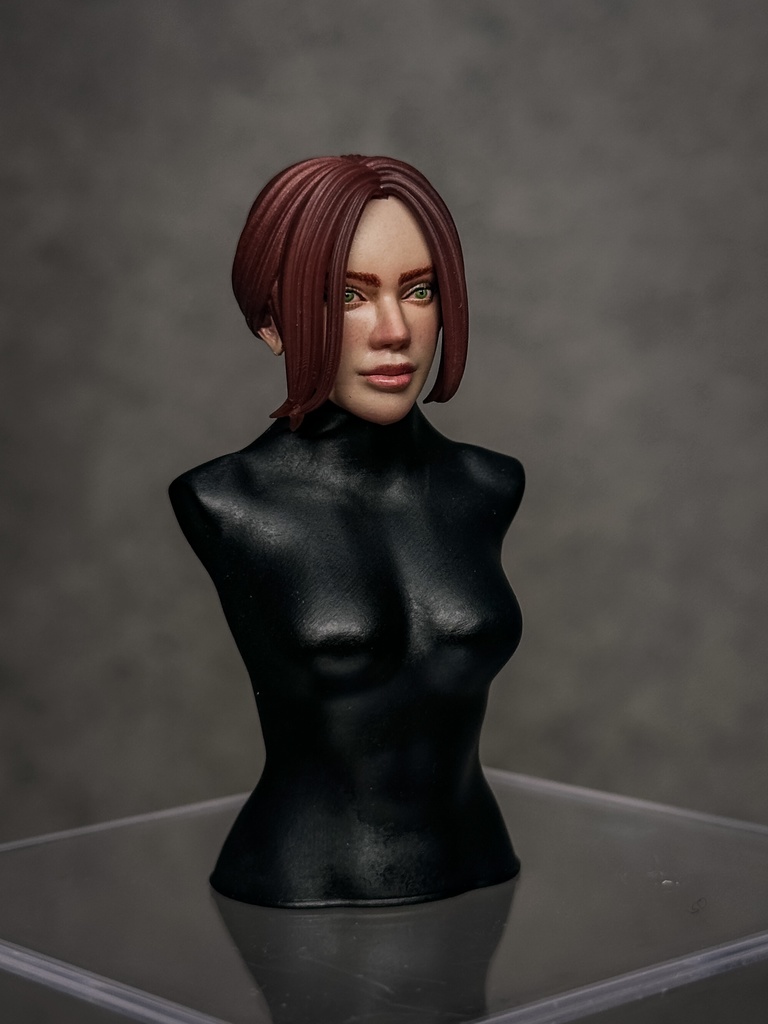 【限定1点 試作品放出 一部欠損有り】 HF001 ファンタジー女性剣士 試作品B (mythic legionsなどファンタジーフィギュア向け 1/10〜1/12スケール向け)