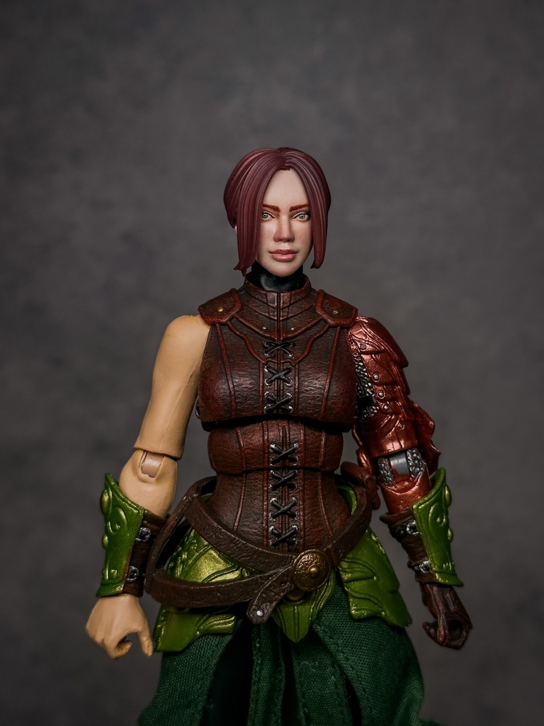 【限定1点 試作品放出 一部欠損有り】 HF001 ファンタジー女性剣士 試作品B (mythic legionsなどファンタジーフィギュア向け 1/10〜1/12スケール向け)