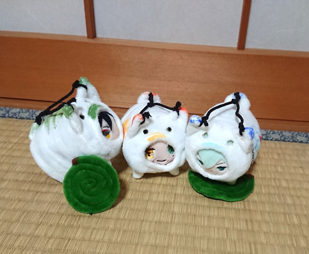 7/16 21:00~ 緑のみ もち用着ぐるみ 蚊取り豚と蚊取り線香ざぶとん