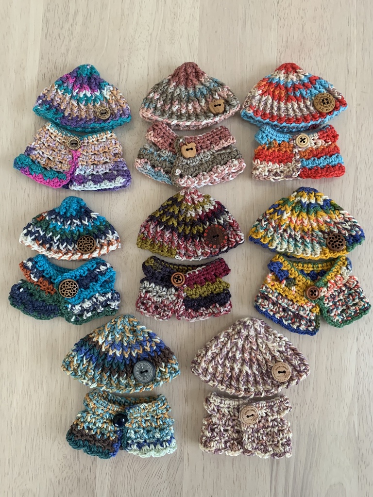 土偶ちゃんニット帽とベストセット