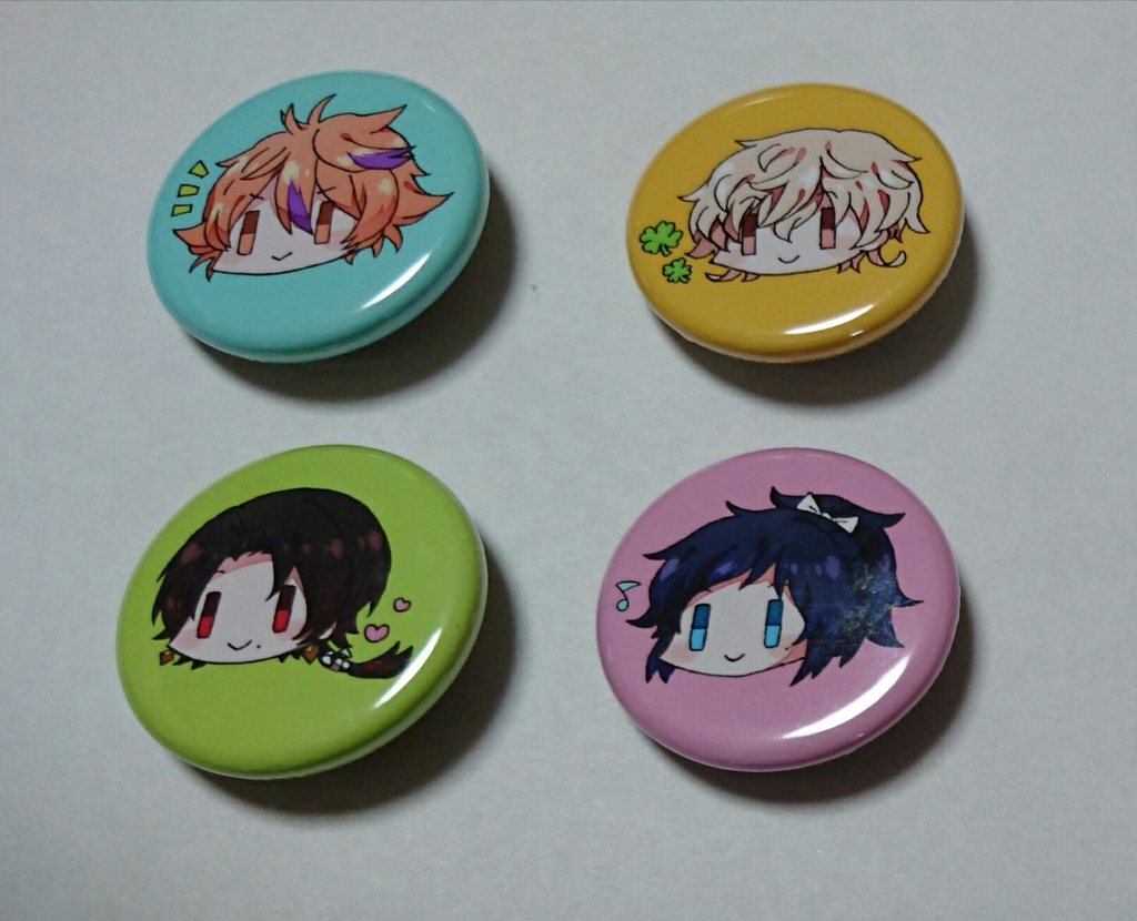 ちび刀剣男士缶バッチ