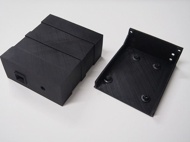 ArduinoUNO用ケース(L293Dモータードライブシールド1枚装着可)