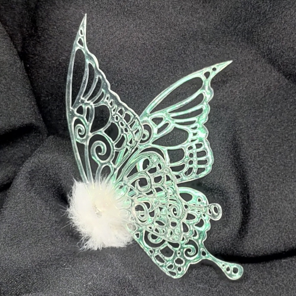 少し小さい妖精の翅