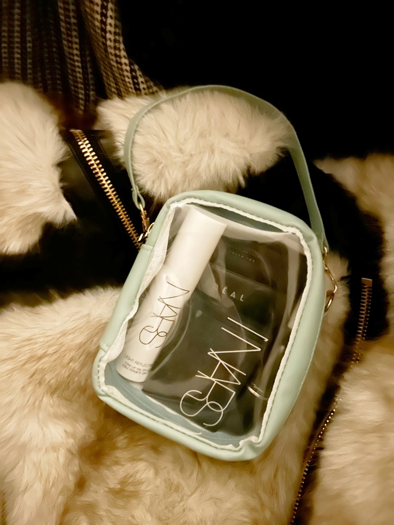 【『ルームメイト②』発売記念】「 KAI climbing NOAH 」ポーチ【二次販売】