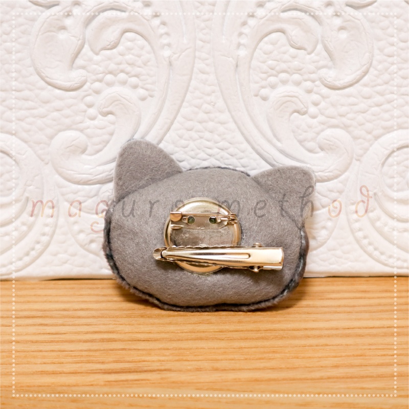 ふわふわちゃんブローチ