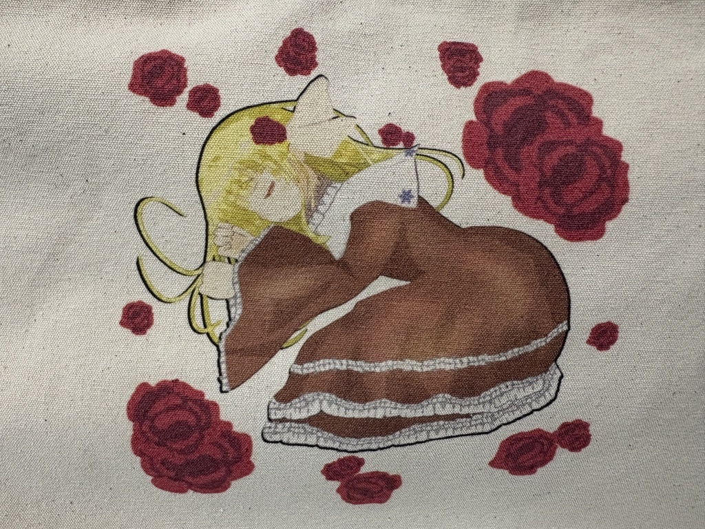 クラシカルロリータの金髪少女のサコッシュ