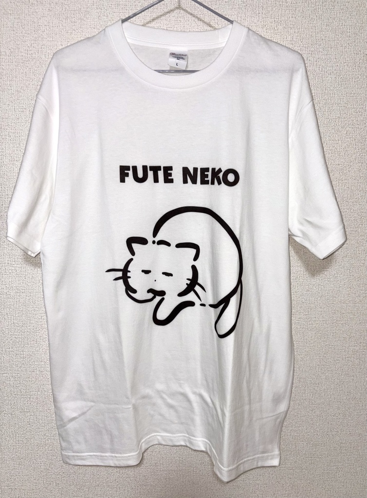 白Tシャツ《ゆるねこ倶楽部》ふてねこ