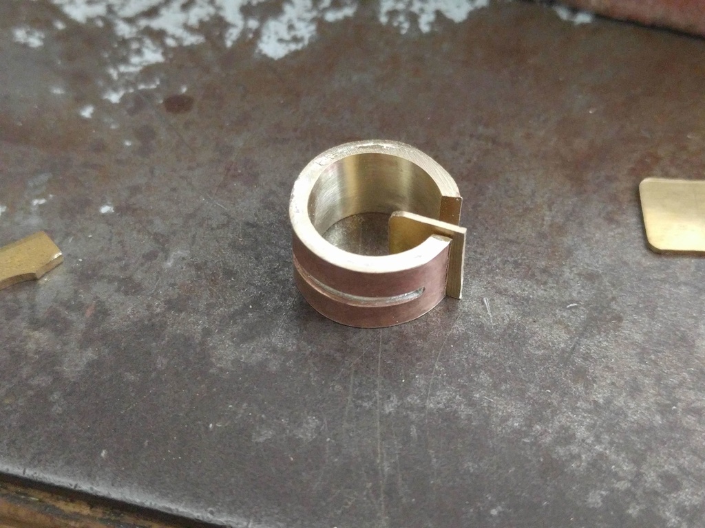 "あの"イヤリング(NOT A PIERCING)