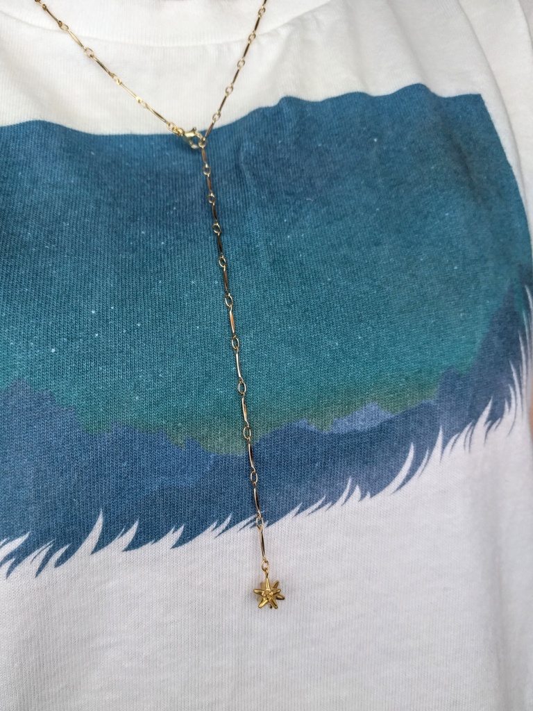 星のかけらのY字ネックレス