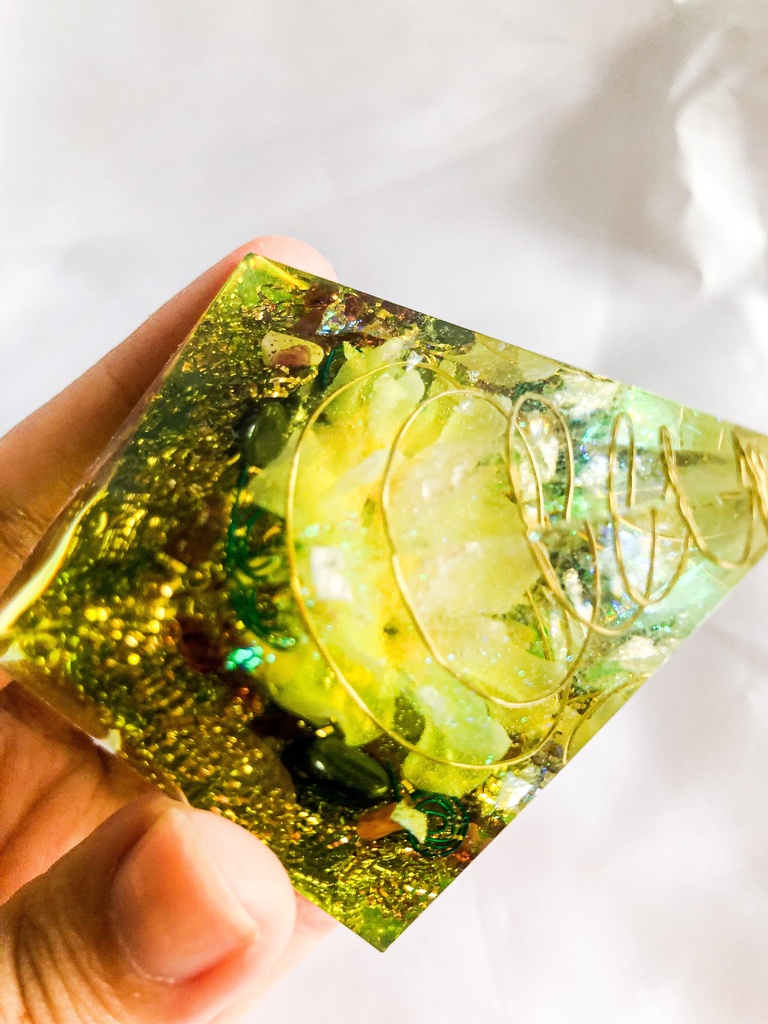 ピラミッド型オルゴナイト☆免疫強化②