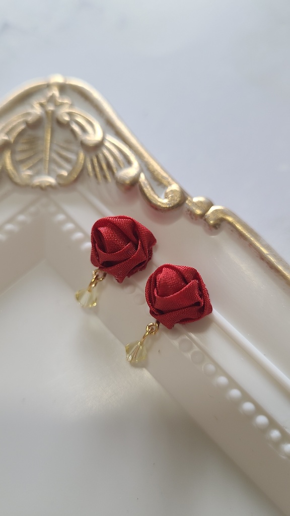 薔薇の瞳　レッド