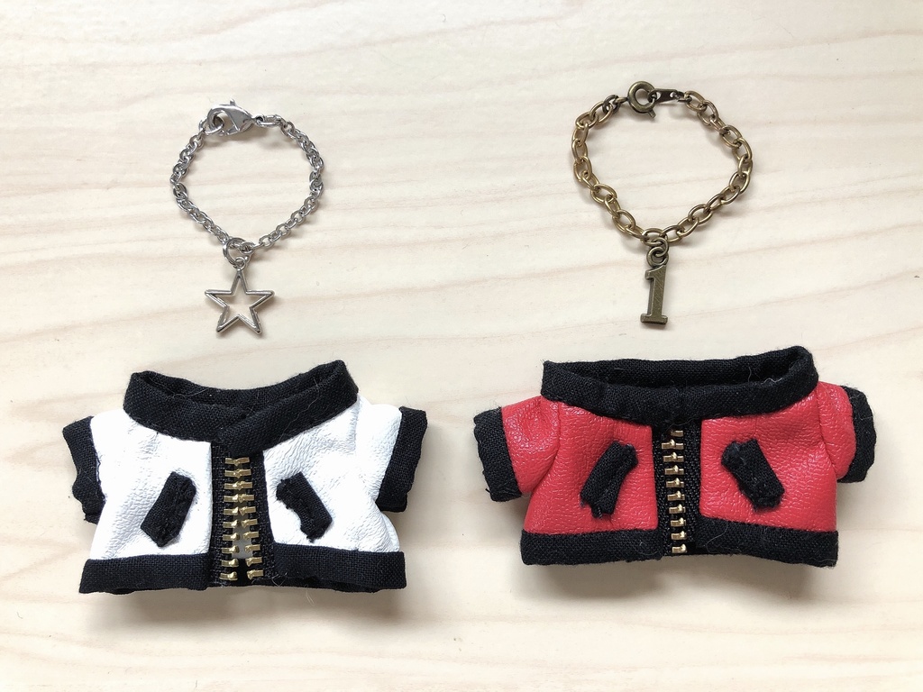 合革ジャケット(ネックレス付き)