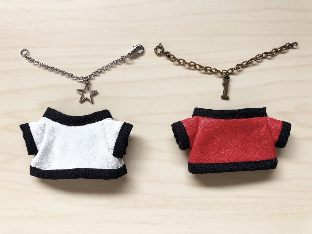 合革ジャケット(ネックレス付き)