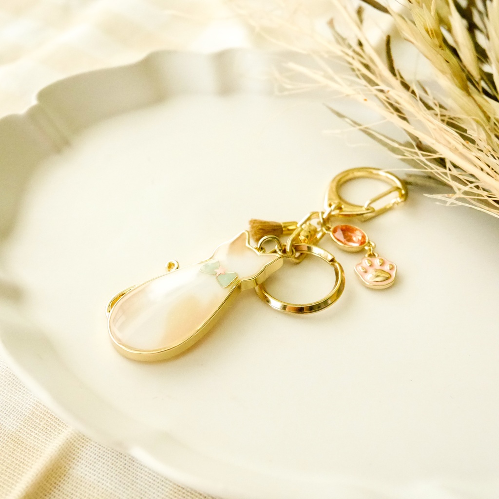 【ハンドメイド】大紬にゃんイメージキーホルダー