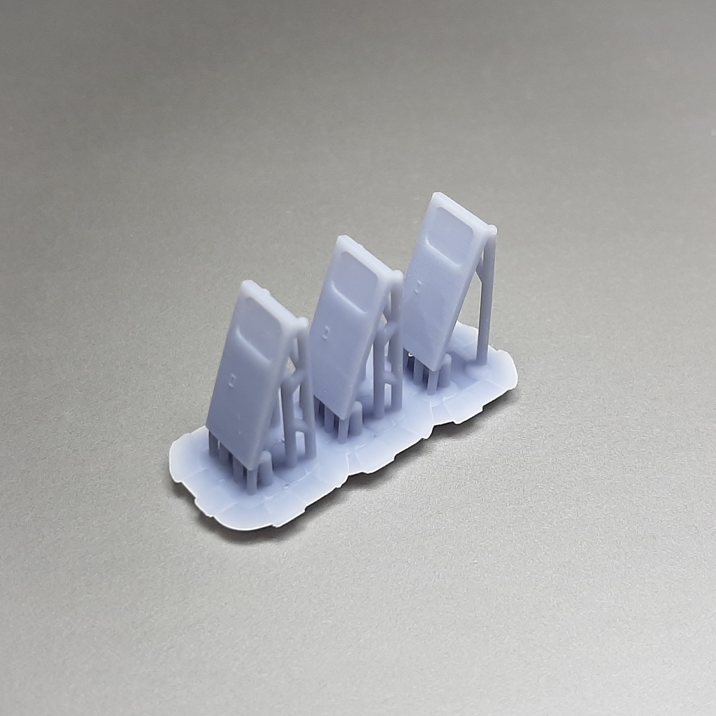 【1/150】大型輸送車用 中引戸セット