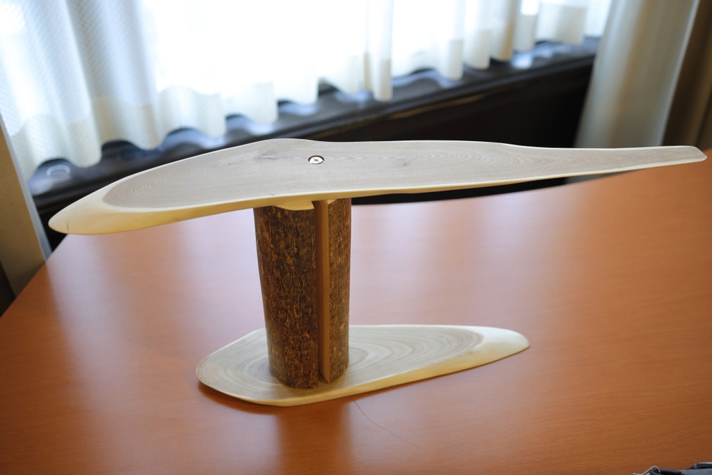 妖精さんがわらわら集まってくるかもしれないベンチ5号