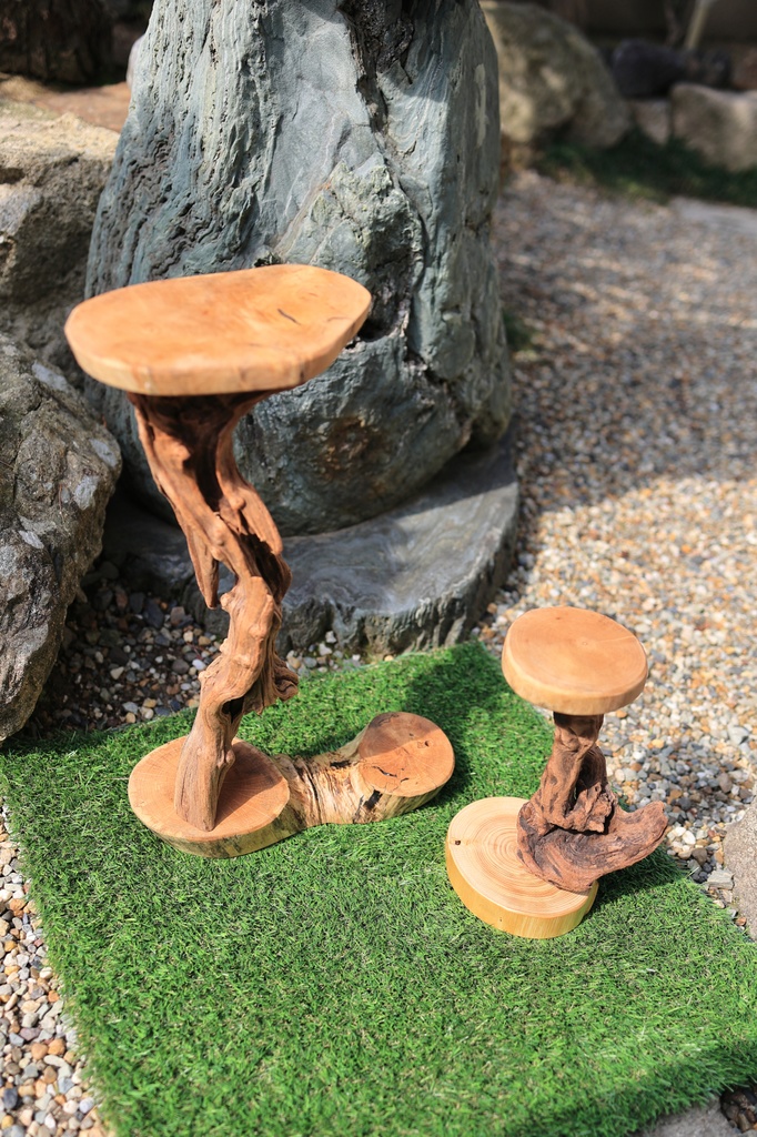 妖精さんが座ってそうな椅子 34号