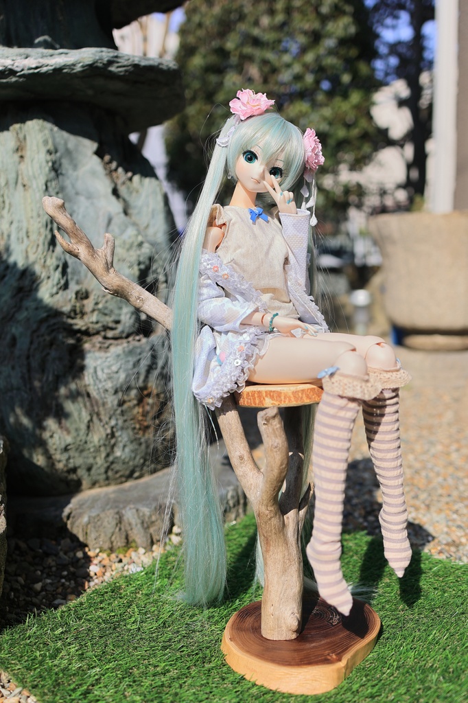 妖精さんが座ってそうな椅子 33号