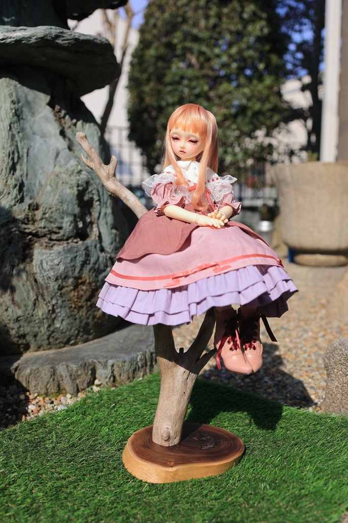 妖精さんが座ってそうな椅子 33号