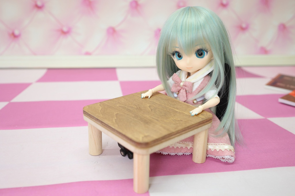 ちっちゃいリバーシブル天板のコタツにもなるローテーブル