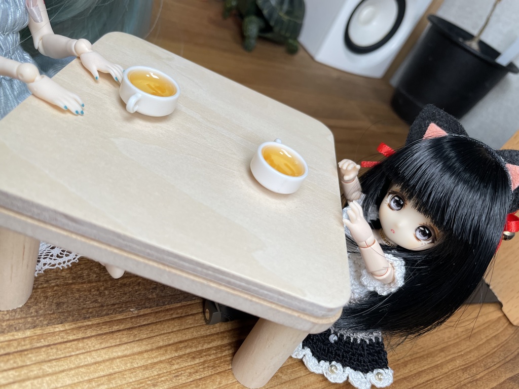 ちっちゃいリバーシブル天板のコタツにもなるローテーブル