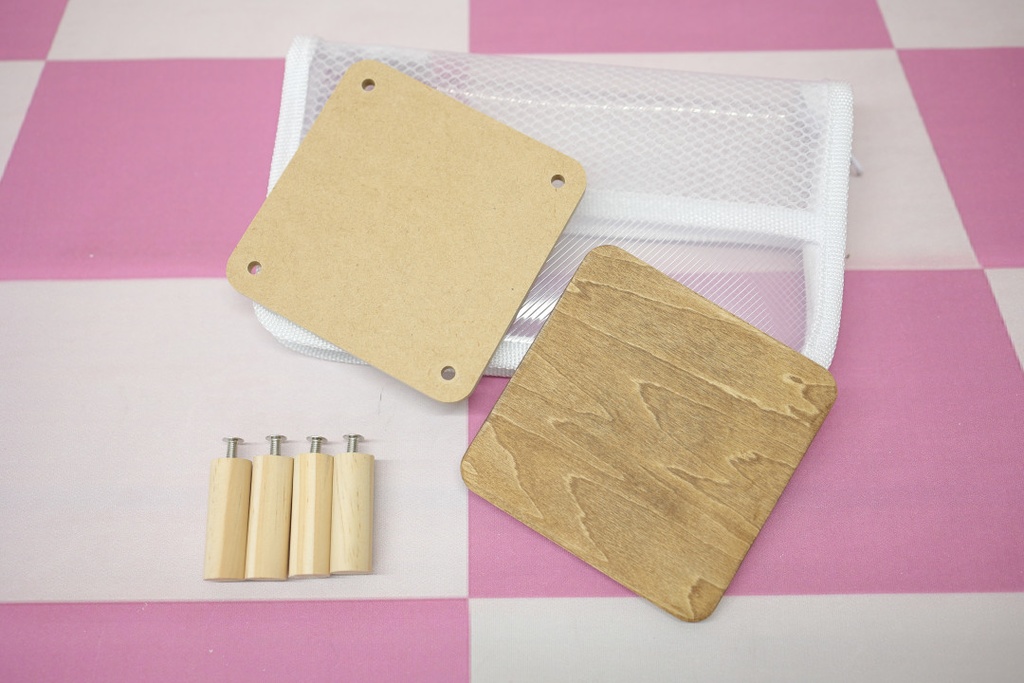 ちっちゃいリバーシブル天板のコタツにもなるローテーブル